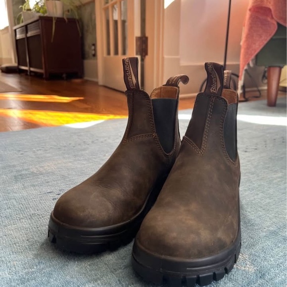 Blundstones Chelsea Lug Boots Women's Size 8 (5) Rustic Brown - Picture 4 of 6